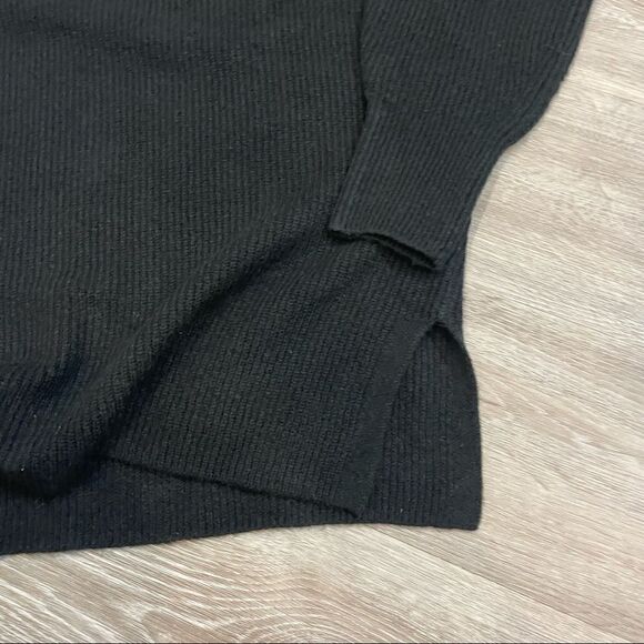 HALOGEN Cozy V-Neck Sweater in Black Oversized Relaxed fit Scoop neck - Picture 10 of 11